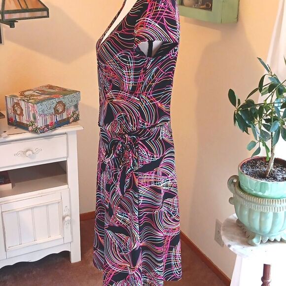 Vol.1 Wrap Front Dress. Abstract Graphics. Spirograph. Fit and Flare - Picture 4 of 9